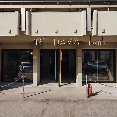 'Re-Dama Hostel-3